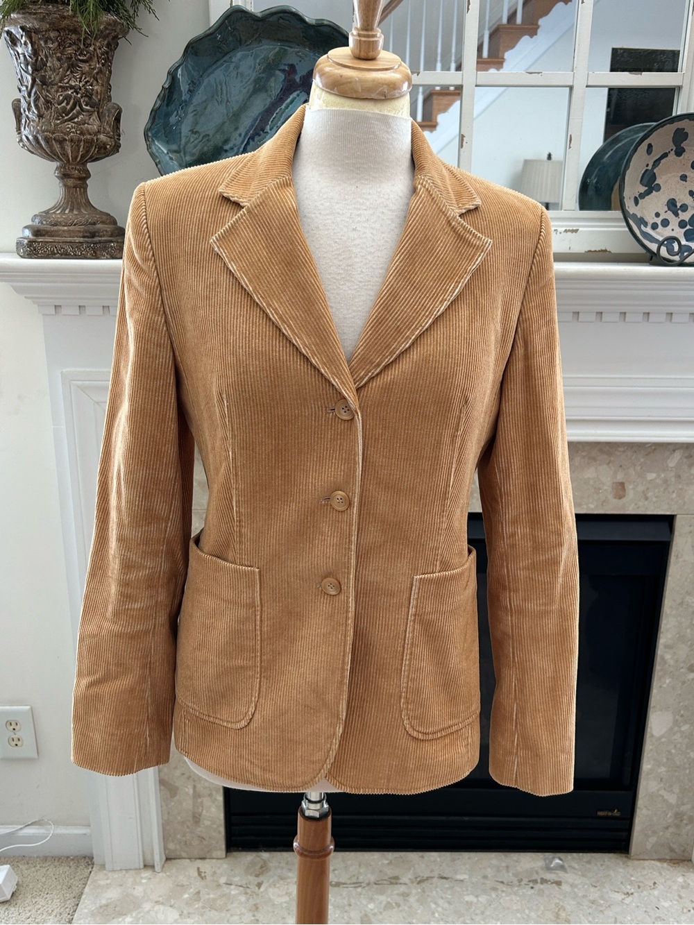 Express Classic Women's Corduroy Blazer in Camel